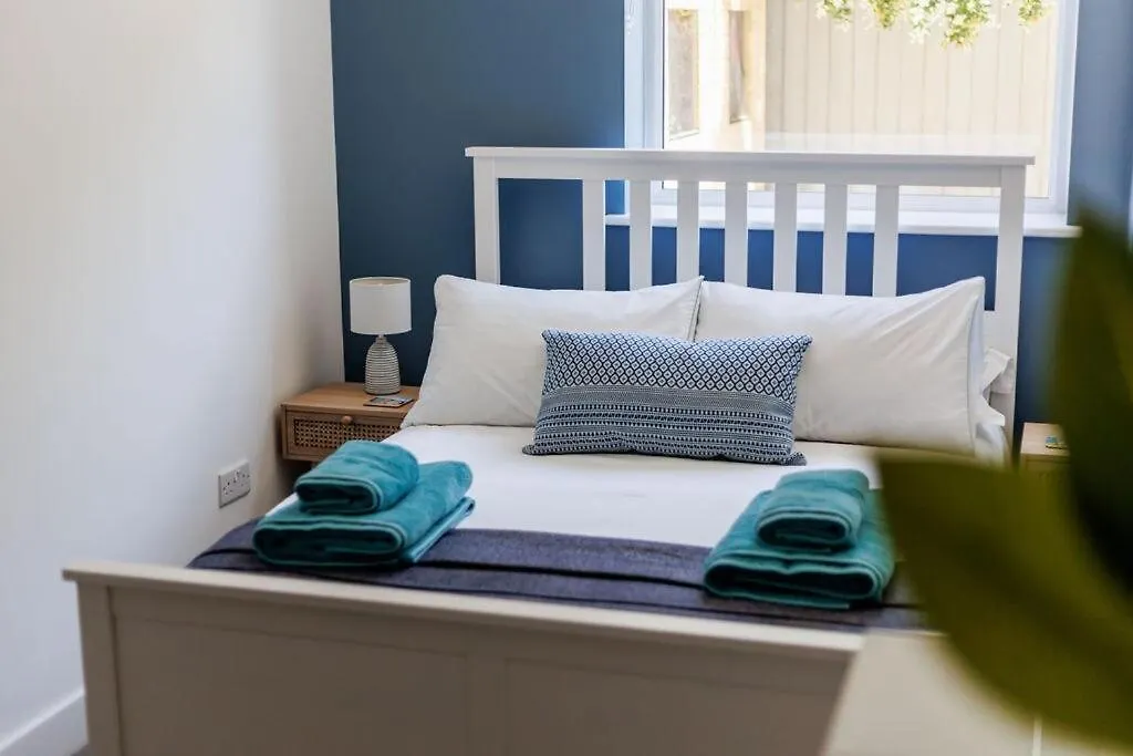 2 Bed Near Beach With Garden And Parking Bournemouth United Kingdom